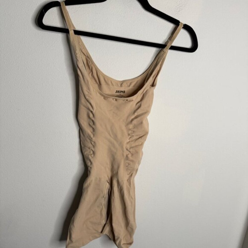 SKIMS Women's L/XL Sculpting‎ Bodysuit Shapewear Bodyshaper Beige Tank Top